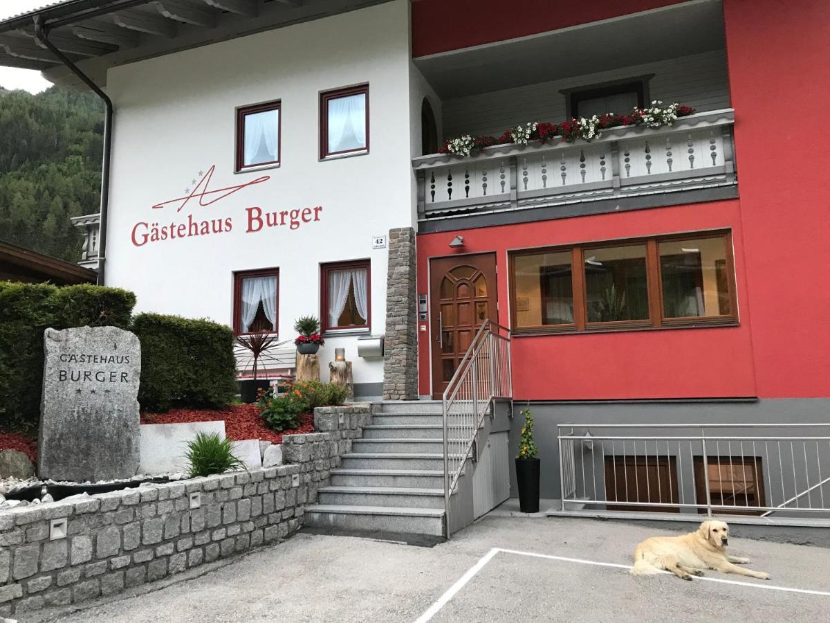 Hotel Garni Burger Sankt Jakob in Defereggen Bagian luar foto
