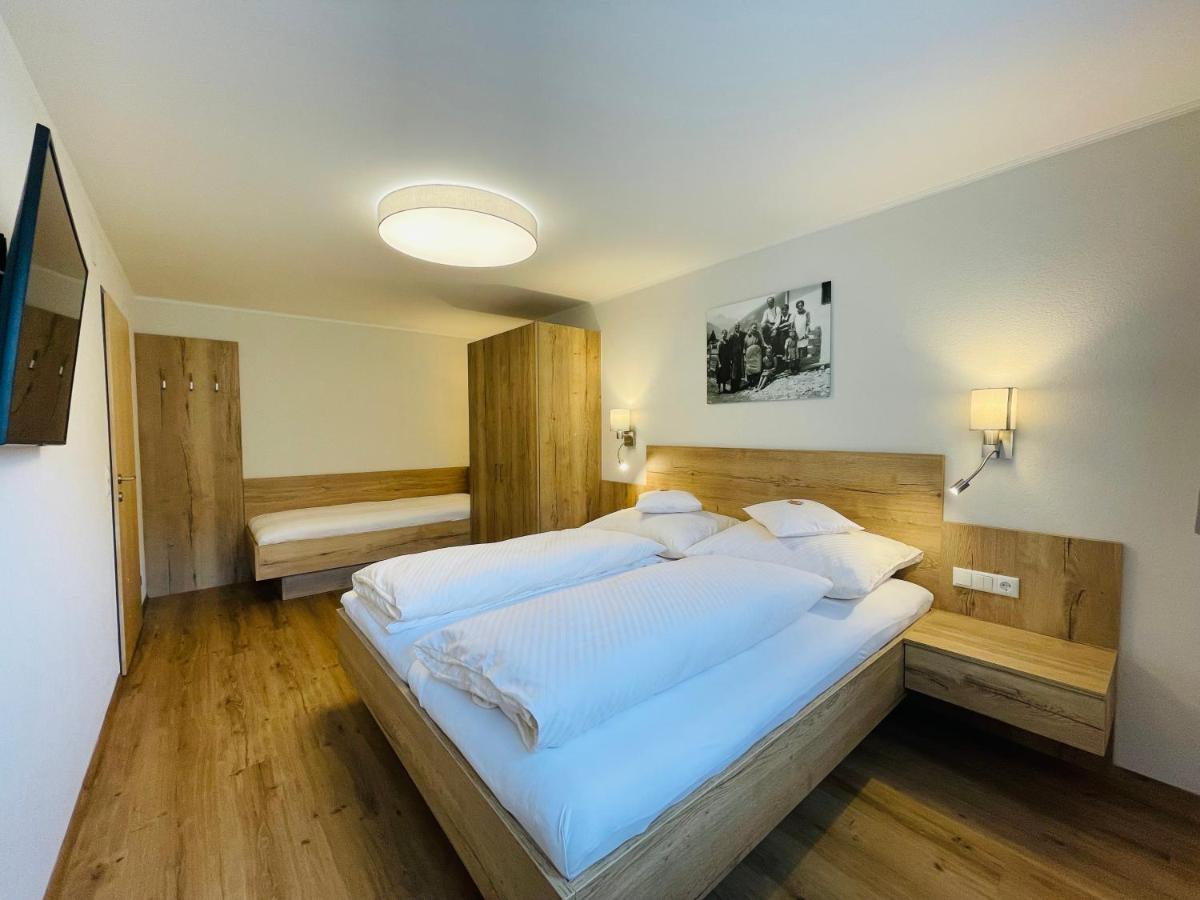 Hotel Garni Burger Sankt Jakob in Defereggen Bagian luar foto