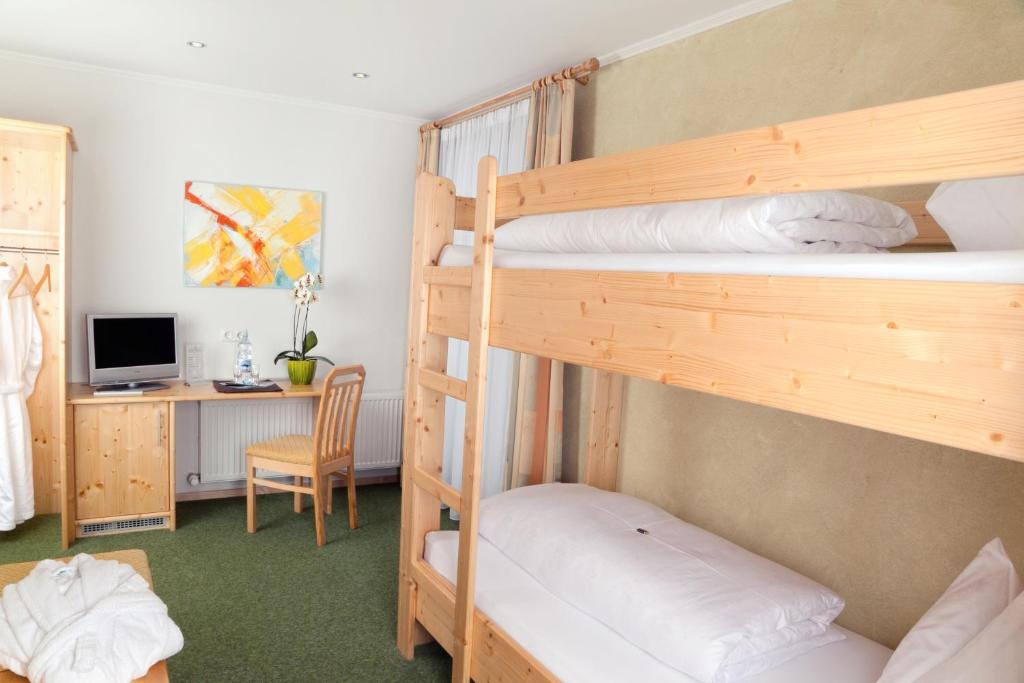 Hotel Garni Burger Sankt Jakob in Defereggen Ruang foto